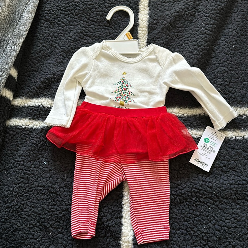 Carter newborn 2pc w/ little red tutu, pants never worn brand new tags on